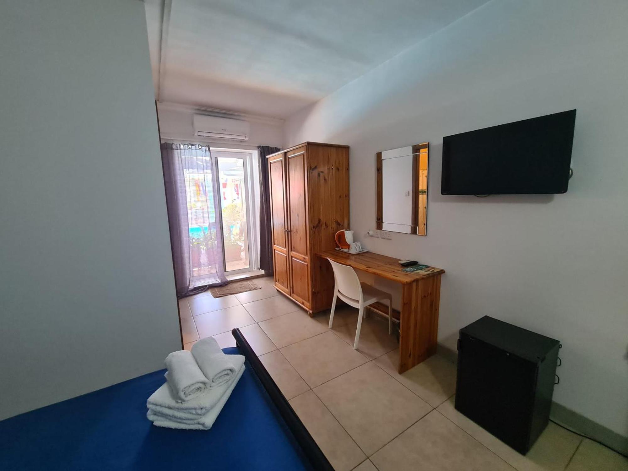 Sensi Hotel Marsaskala Exteriör bild