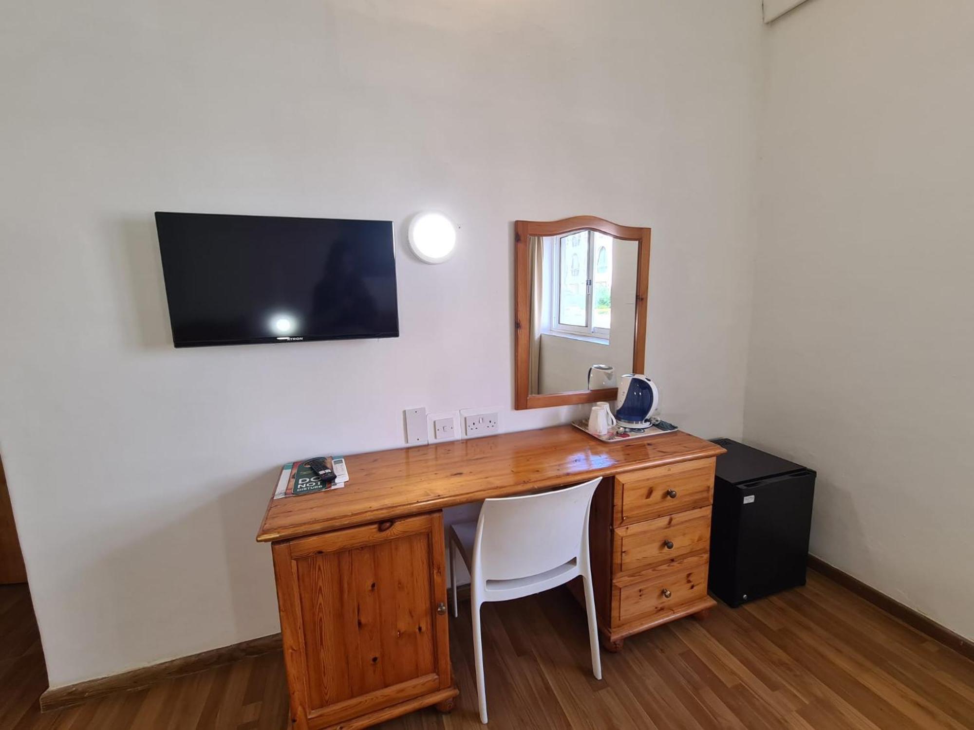 Sensi Hotel Marsaskala Exteriör bild