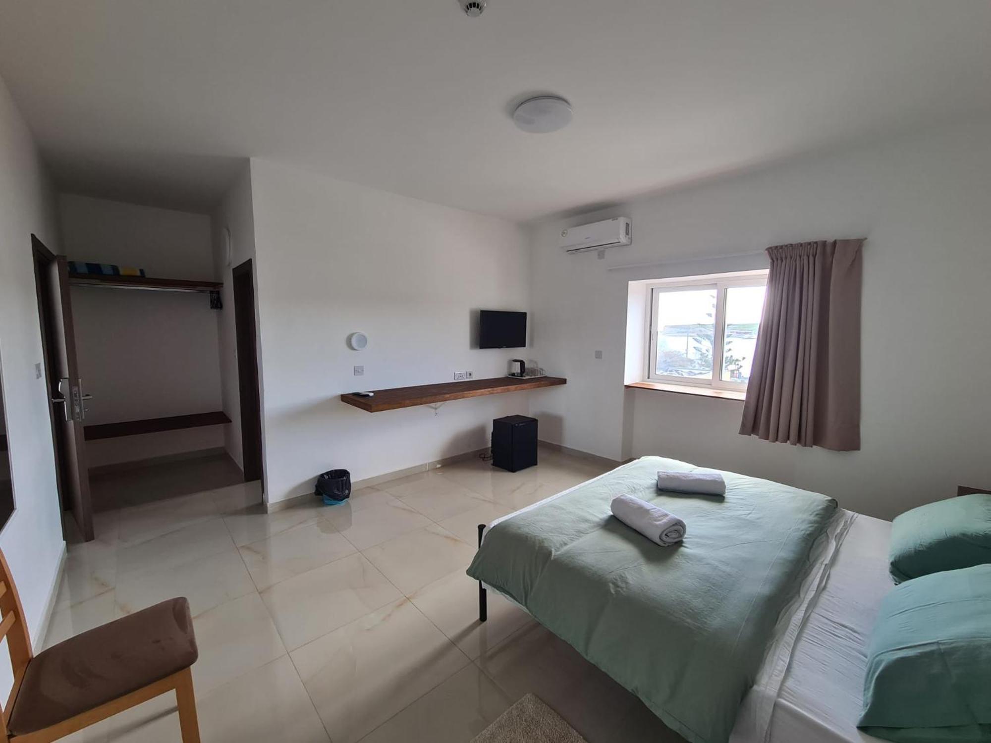 Sensi Hotel Marsaskala Exteriör bild
