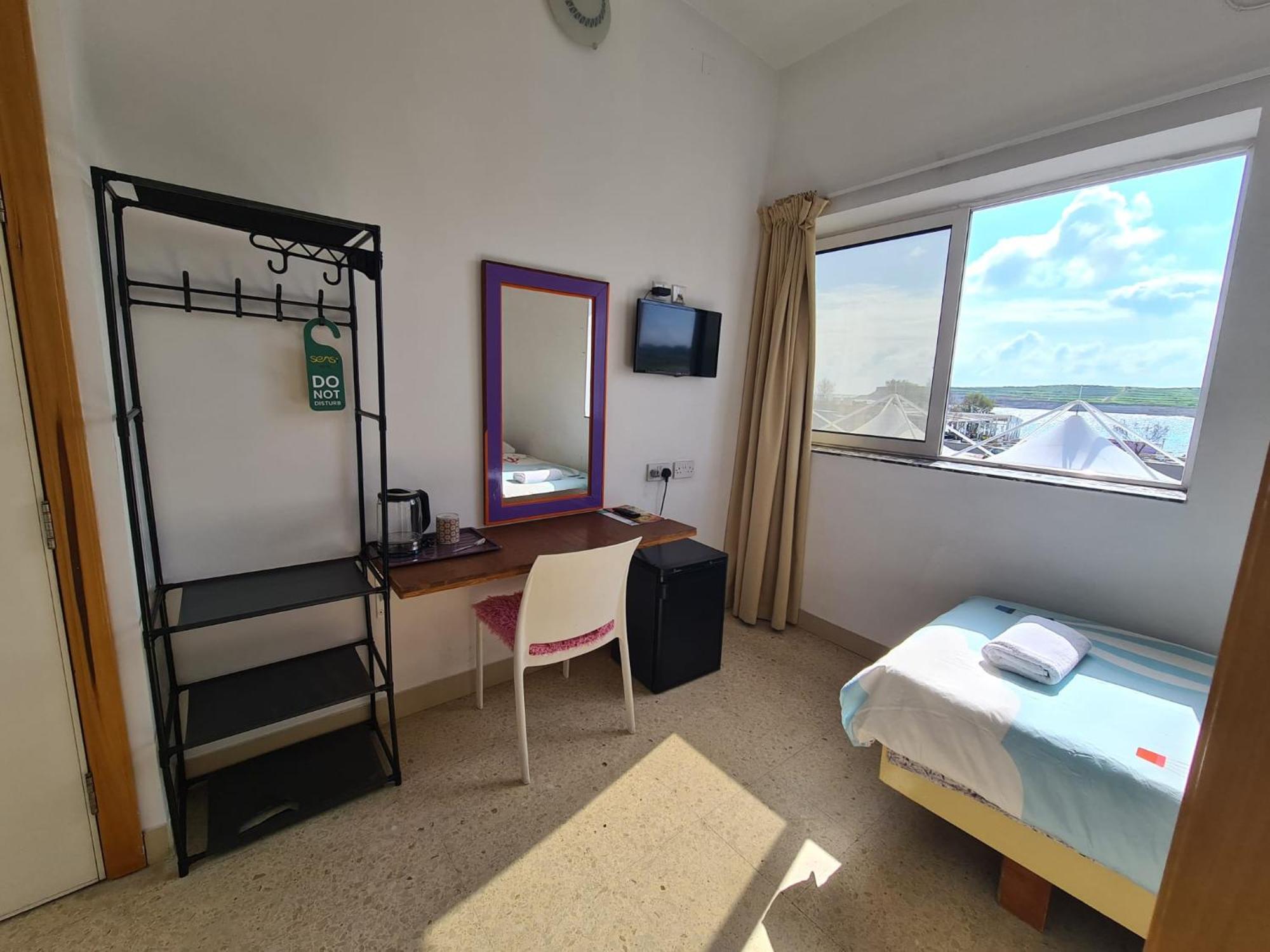 Sensi Hotel Marsaskala Exteriör bild